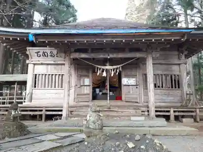 毘沙門堂の本殿・本堂