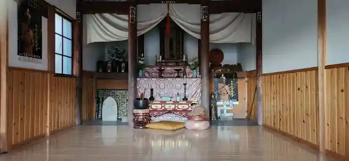 慈雲寺の本殿・本堂