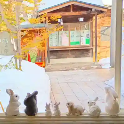 彌彦神社　(伊夜日子神社)の像