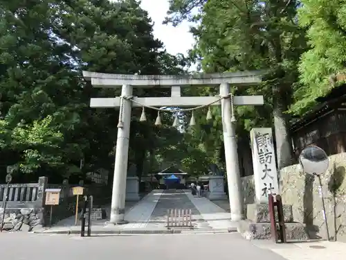 諏訪大社下社春宮の鳥居