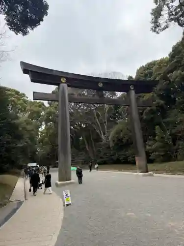 明治神宮の{uncategorized: "未分類", other: "その他", undefined: "問題あり", building: "その他建物", grave: "お墓", sacred_gate: "鳥居", guardian: "狛犬", statue: "像", buddha: "仏像", history: "歴史", nature: "自然", garden: "庭園", animal: "動物", pagoda: "塔", temizu: "手水舎", mountain_gate: "山門・神門", sanctuary: "本殿・本堂", subordinate: "末社・摂社", art: "芸術", scenery: "景色", jizo: "地蔵", ema: "絵馬", goshuin: "御朱印", omikuji: "おみくじ", items: "授与品その他", amulet: "お守り", goshuincho: "御朱印帳", eats: "食事", festival: "お祭り", votive_dance: "神楽", shichigosan: "七五三参", wedding: "結婚式", experience: "体験その他", initially: "初詣", around: "周辺", anti_infection: "感染症対策"}