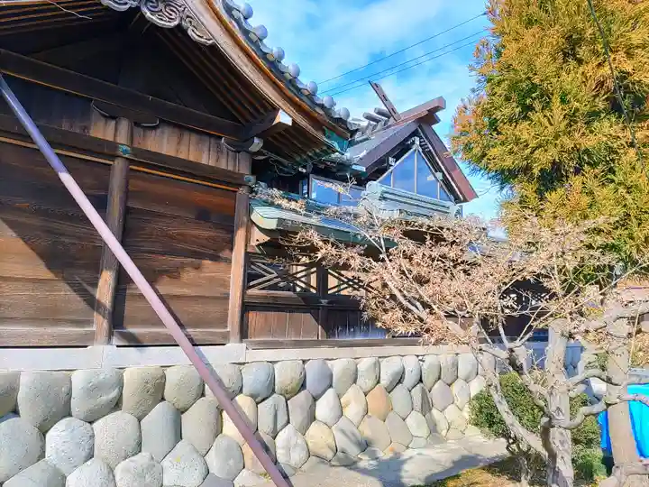 六所社(三ツ井)の本殿・本堂