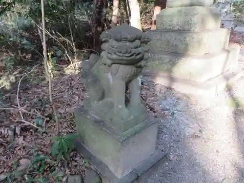 穴師坐兵主神社の狛犬