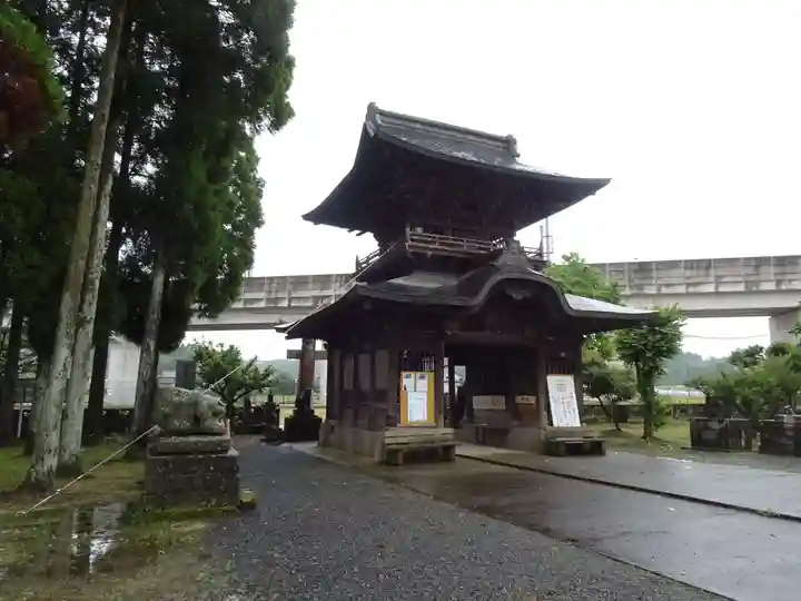 梅林八幡宮の山門・神門