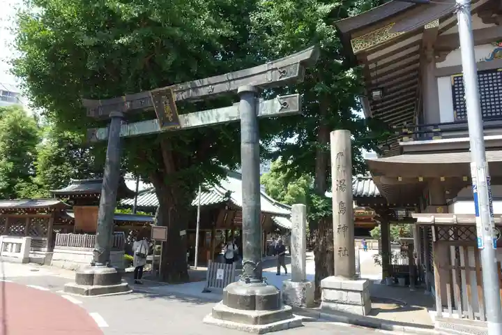湯島天満宮の鳥居