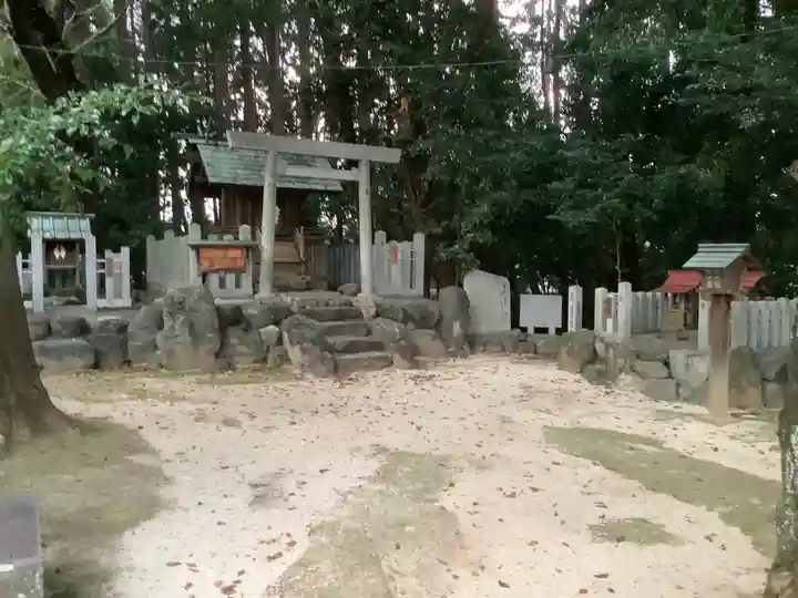 両社宮神社(宮町)の末社・摂社