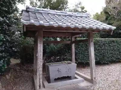 諏訪神社の手水舎