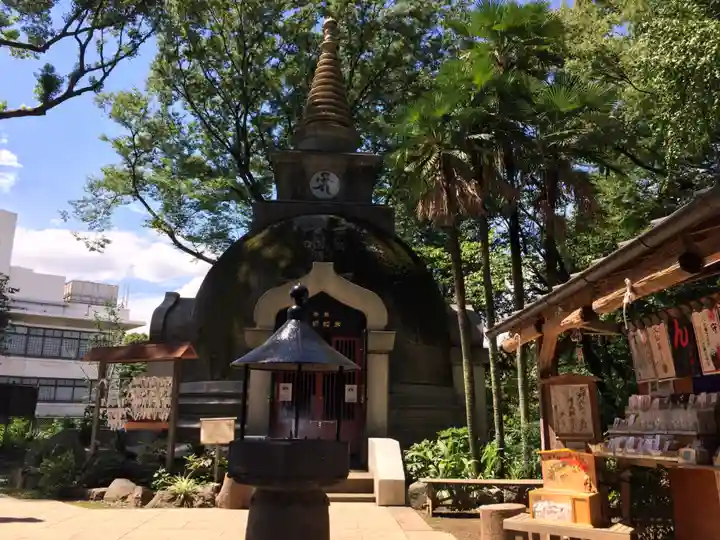 上野大佛の本殿・本堂