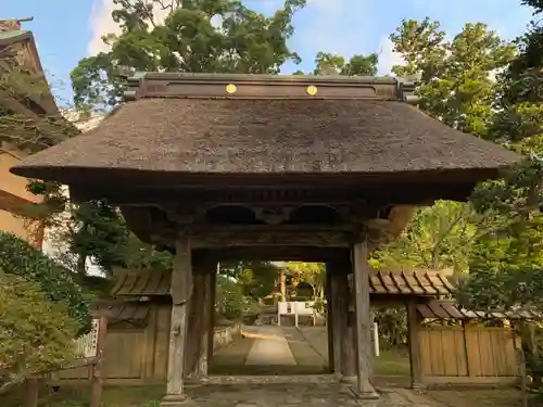 清澄寺の山門