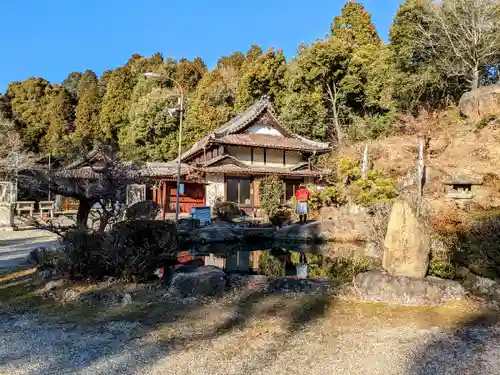 曽野稲荷神社の庭園