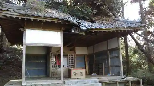 笠原不動尊の本殿・本堂