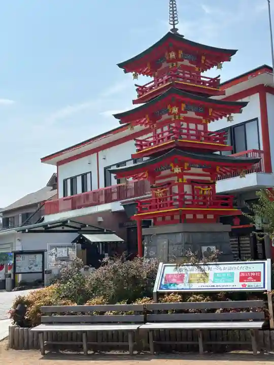 綱敷天満宮の塔