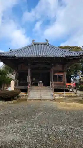 観音寺の{uncategorized: "未分類", other: "その他", undefined: "問題あり", building: "その他建物", grave: "お墓", sacred_gate: "鳥居", guardian: "狛犬", statue: "像", buddha: "仏像", history: "歴史", nature: "自然", garden: "庭園", animal: "動物", pagoda: "塔", temizu: "手水舎", mountain_gate: "山門・神門", sanctuary: "本殿・本堂", subordinate: "末社・摂社", art: "芸術", scenery: "景色", jizo: "地蔵", ema: "絵馬", goshuin: "御朱印", omikuji: "おみくじ", items: "授与品その他", amulet: "お守り", goshuincho: "御朱印帳", eats: "食事", festival: "お祭り", votive_dance: "神楽", shichigosan: "七五三参", wedding: "結婚式", experience: "体験その他", initially: "初詣", around: "周辺", anti_infection: "感染症対策"}