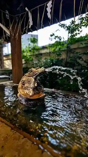 小野照崎神社の手水