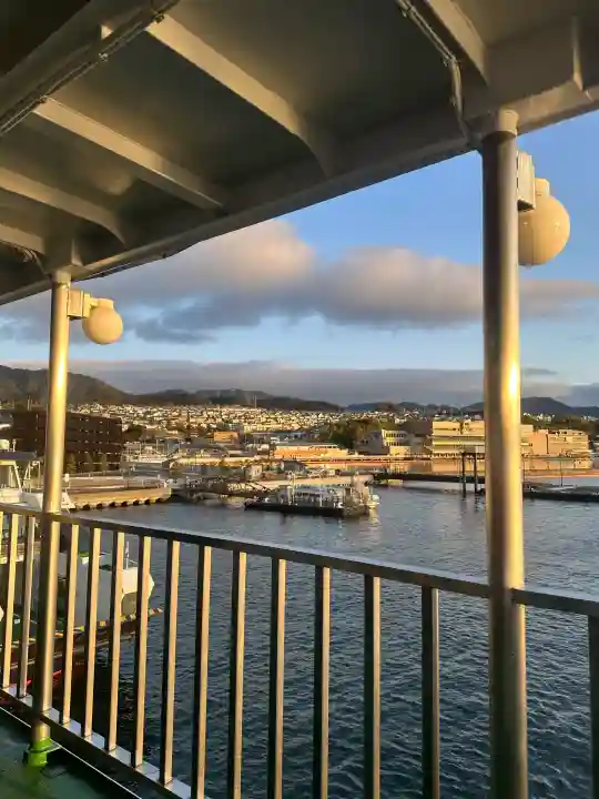 厳島神社の{uncategorized: "未分類", other: "その他", undefined: "問題あり", building: "その他建物", grave: "お墓", sacred_gate: "鳥居", guardian: "狛犬", statue: "像", buddha: "仏像", history: "歴史", nature: "自然", garden: "庭園", animal: "動物", pagoda: "塔", temizu: "手水舎", mountain_gate: "山門・神門", sanctuary: "本殿・本堂", subordinate: "末社・摂社", art: "芸術", scenery: "景色", jizo: "地蔵", ema: "絵馬", goshuin: "御朱印", omikuji: "おみくじ", items: "授与品その他", amulet: "お守り", goshuincho: "御朱印帳", eats: "食事", festival: "お祭り", votive_dance: "神楽", shichigosan: "七五三参", wedding: "結婚式", experience: "体験その他", initially: "初詣", around: "周辺", anti_infection: "感染症対策"}