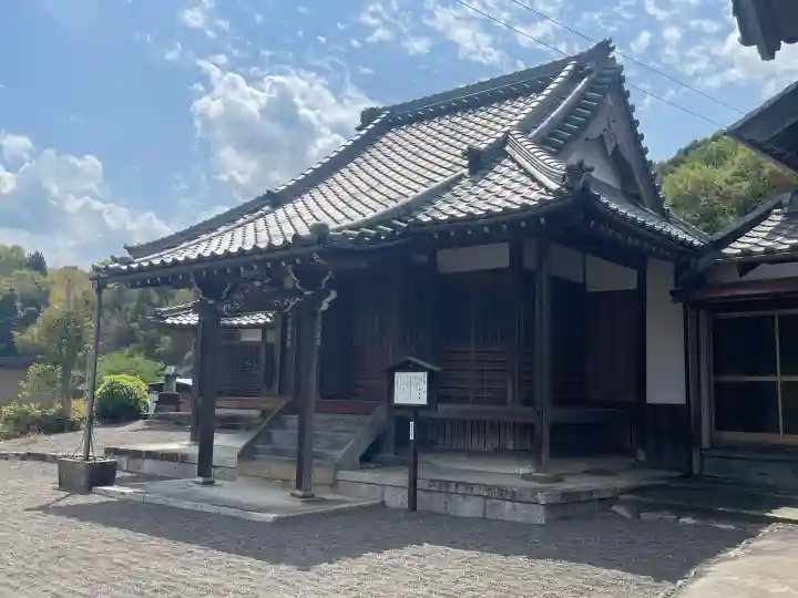 清寿庵の{uncategorized: "未分類", other: "その他", undefined: "問題あり", building: "その他建物", grave: "お墓", sacred_gate: "鳥居", guardian: "狛犬", statue: "像", buddha: "仏像", history: "歴史", nature: "自然", garden: "庭園", animal: "動物", pagoda: "塔", temizu: "手水舎", mountain_gate: "山門・神門", sanctuary: "本殿・本堂", subordinate: "末社・摂社", art: "芸術", scenery: "景色", jizo: "地蔵", ema: "絵馬", goshuin: "御朱印", omikuji: "おみくじ", items: "授与品その他", amulet: "お守り", goshuincho: "御朱印帳", eats: "食事", festival: "お祭り", votive_dance: "神楽", shichigosan: "七五三参", wedding: "結婚式", experience: "体験その他", initially: "初詣", around: "周辺", anti_infection: "感染症対策"}