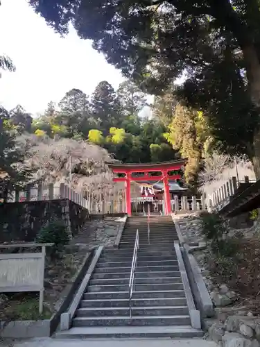 小川諏訪神社の鳥居