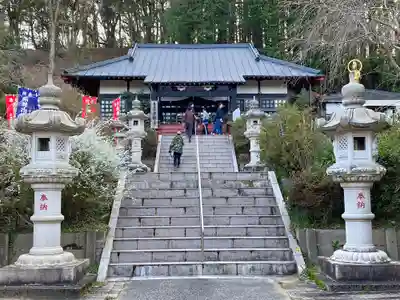 出世観音 養老山　立國寺の本殿・本堂
