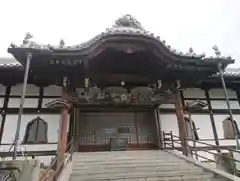 龍光寺の本殿