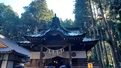 御岩神社の{uncategorized: "未分類", other: "その他", undefined: "問題あり", building: "その他建物", grave: "お墓", sacred_gate: "鳥居", guardian: "狛犬", statue: "像", buddha: "仏像", history: "歴史", nature: "自然", garden: "庭園", animal: "動物", pagoda: "塔", temizu: "手水舎", mountain_gate: "山門・神門", sanctuary: "本殿・本堂", subordinate: "末社・摂社", art: "芸術", scenery: "景色", jizo: "地蔵", ema: "絵馬", goshuin: "御朱印", omikuji: "おみくじ", items: "授与品その他", amulet: "お守り", goshuincho: "御朱印帳", eats: "食事", festival: "お祭り", votive_dance: "神楽", shichigosan: "七五三参", wedding: "結婚式", experience: "体験その他", initially: "初詣", around: "周辺", anti_infection: "感染症対策"}