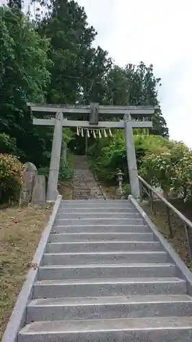 八幡神社(鹿折)の鳥居