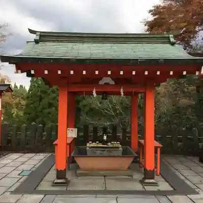 扇森稲荷神社の手水舎