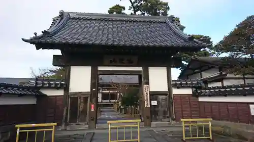 広済寺の山門・神門