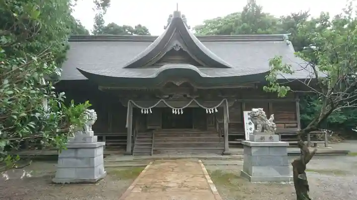 鶴岡天満宮の本殿・本堂