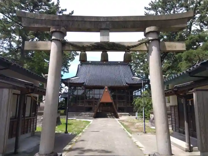 新治神社(富山県)