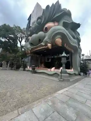 難波八阪神社の{uncategorized: "未分類", other: "その他", undefined: "問題あり", building: "その他建物", grave: "お墓", sacred_gate: "鳥居", guardian: "狛犬", statue: "像", buddha: "仏像", history: "歴史", nature: "自然", garden: "庭園", animal: "動物", pagoda: "塔", temizu: "手水舎", mountain_gate: "山門・神門", sanctuary: "本殿・本堂", subordinate: "末社・摂社", art: "芸術", scenery: "景色", jizo: "地蔵", ema: "絵馬", goshuin: "御朱印", omikuji: "おみくじ", items: "授与品その他", amulet: "お守り", goshuincho: "御朱印帳", eats: "食事", festival: "お祭り", votive_dance: "神楽", shichigosan: "七五三参", wedding: "結婚式", experience: "体験その他", initially: "初詣", around: "周辺", anti_infection: "感染症対策"}
