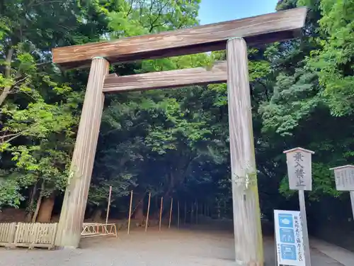 熱田神宮の鳥居