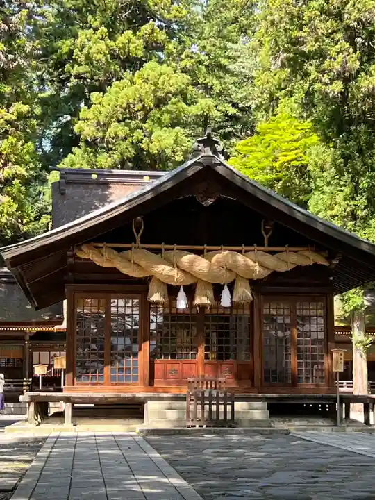 諏訪大社下社春宮(長野県)