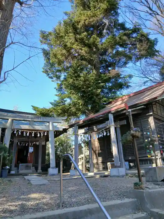 冨士浅間神社の{uncategorized: "未分類", other: "その他", undefined: "問題あり", building: "その他建物", grave: "お墓", sacred_gate: "鳥居", guardian: "狛犬", statue: "像", buddha: "仏像", history: "歴史", nature: "自然", garden: "庭園", animal: "動物", pagoda: "塔", temizu: "手水舎", mountain_gate: "山門・神門", sanctuary: "本殿・本堂", subordinate: "末社・摂社", art: "芸術", scenery: "景色", jizo: "地蔵", ema: "絵馬", goshuin: "御朱印", omikuji: "おみくじ", items: "授与品その他", amulet: "お守り", goshuincho: "御朱印帳", eats: "食事", festival: "お祭り", votive_dance: "神楽", shichigosan: "七五三参", wedding: "結婚式", experience: "体験その他", initially: "初詣", around: "周辺", anti_infection: "感染症対策"}