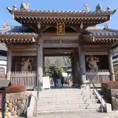 秋葉總本殿可睡斎の山門