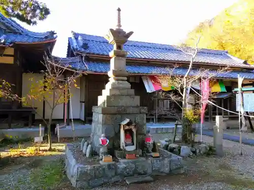 良参寺の塔