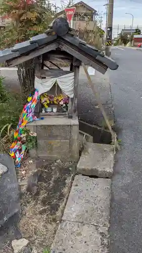 篠木町の小堂の本殿・本堂