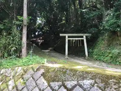 神社（名称不明）の鳥居