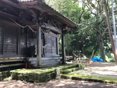 三柱神社の本殿・本堂