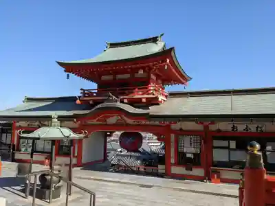 門戸厄神東光寺の山門・神門