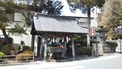 諏訪大社下社春宮の手水舎