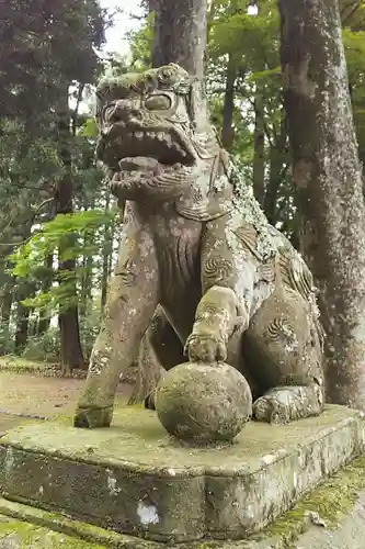 都々古別神社(八槻)の狛犬