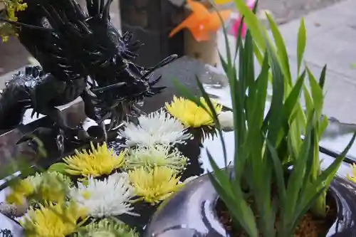 東海市熊野神社の手水舎