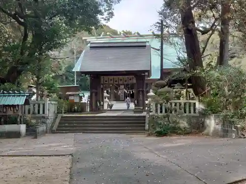 鎌田神明宮の山門