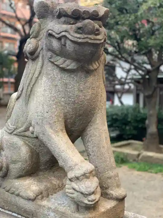 御園神社の狛犬