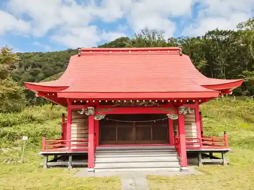 稲荷神社の本殿