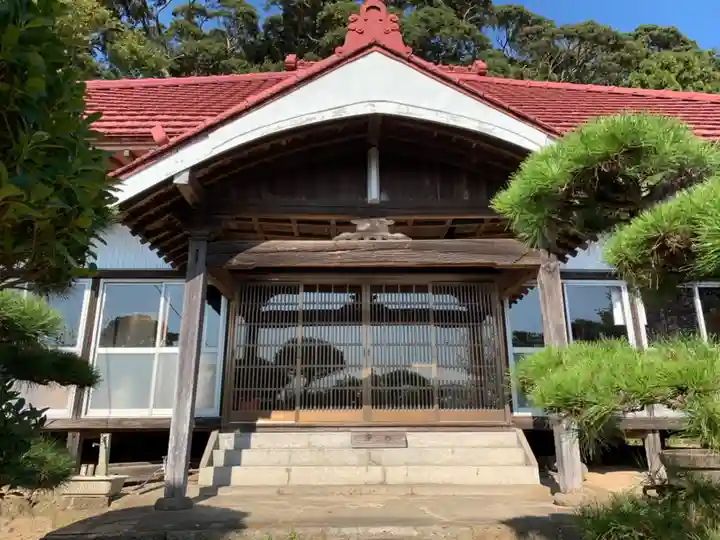 玉蔵院の本殿・本堂