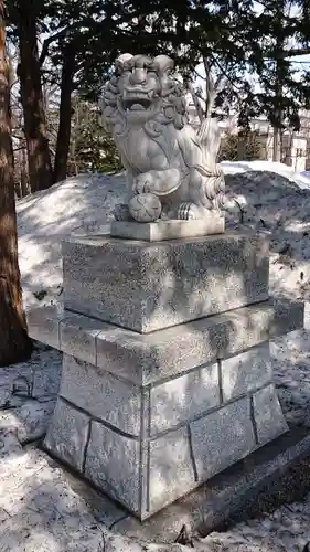 新琴似神社の狛犬