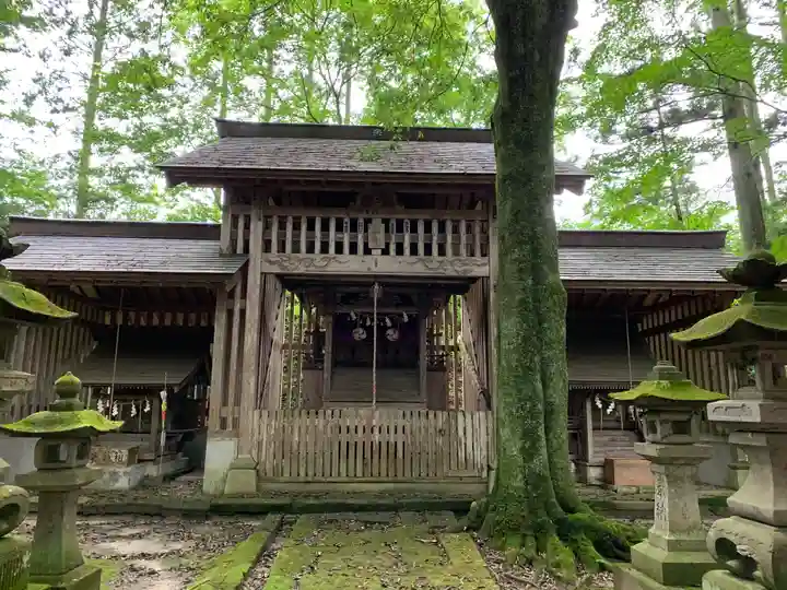境神社の本殿・本堂