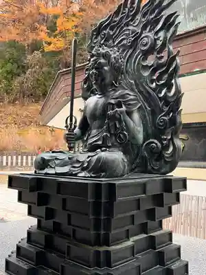 青龍寺(昭和大仏)(青森県)