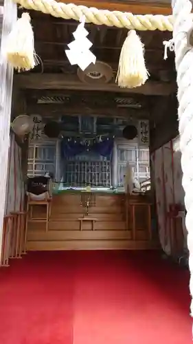 高座神社の本殿・本堂